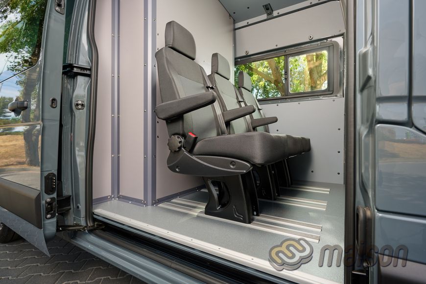 Plastic wall paneling of the front cabin of the Maison Master Crew Cab L3 (wheelbase 4332mm, load length 2500mm)