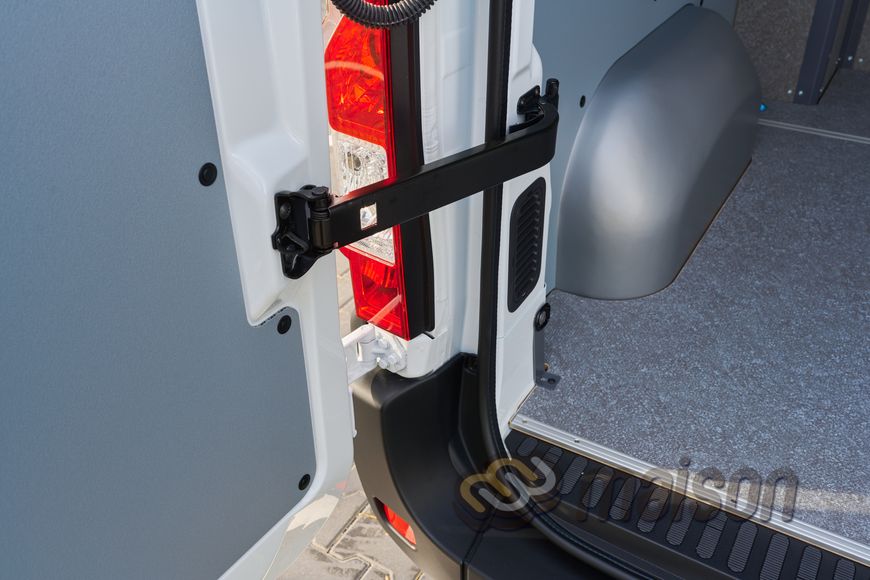 Flooring Maison Master Crew Cab L2 (wheelbase 3682mm, load length 1850mm)