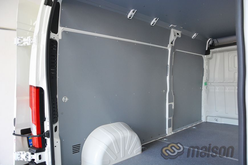Пластикова обшивка стін фургона Movano L3 (колісна база 4035мм, довжина вантажного відсіку 3705мм)