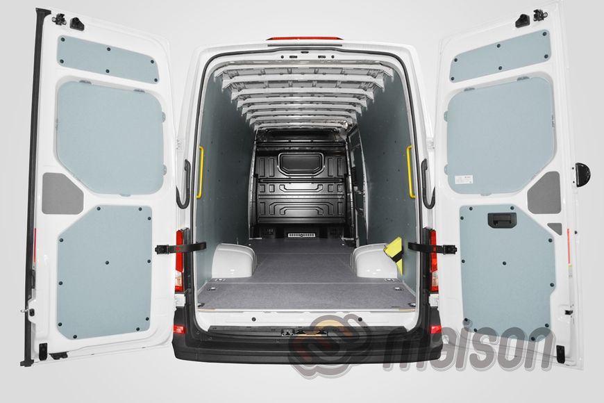 Пластикова обшивка стін фургона Crafter L5H3 (LR UH, задній/повний привід 4 х 4, довга колісна база зі звисом 4490мм, довжина вантажного відсіку 4855мм), спарені колеса
