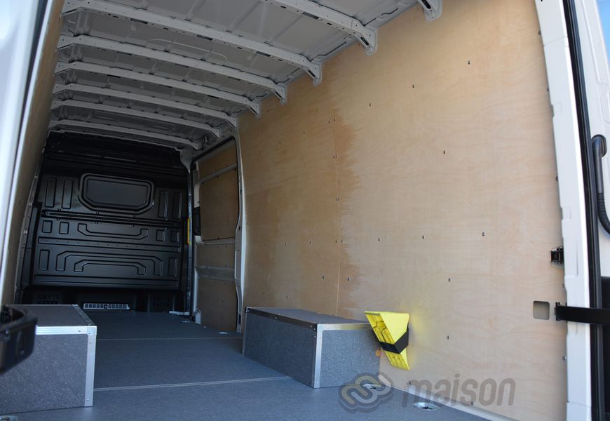 Фанерна обшивка стін фургона Crafter L5H3 (LR UH, задній/повний привід 4 х 4, довга колісна база зі звисом 4490мм, довжина вантажного відсіку 4855мм) БЕЗ ПОКРИТТЯ, товщина 5 мм, спарені колеса
