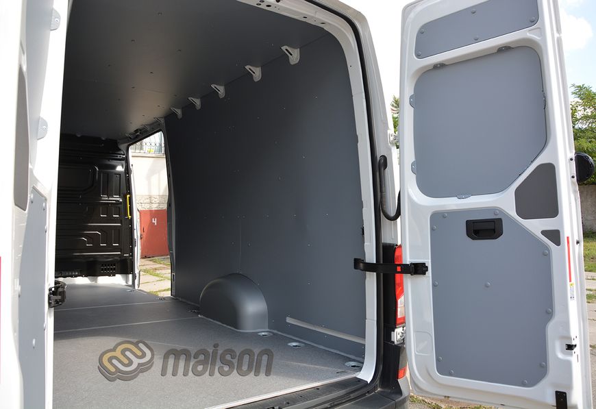 Накладки пластикові (HDPE) для захисту колісних арок (2 шт.) для TGE L5 (передній привід, довга колісна база з заднім звисом 4490мм, довжина вантажного відсіку 4855мм)