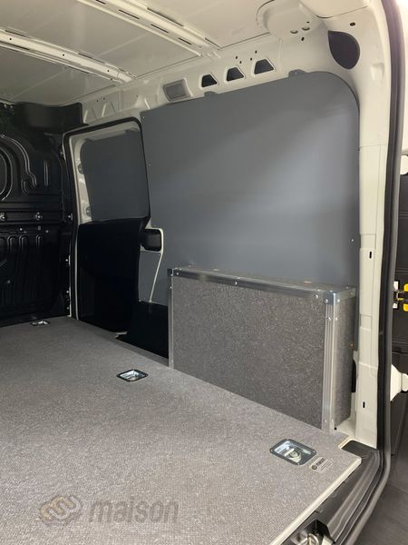 Пластикова обшивка стін фургона Doblo Cargo Maxi L2H1/H2 (колісна база 3105мм, довжина вантажного відсіку 2170мм)