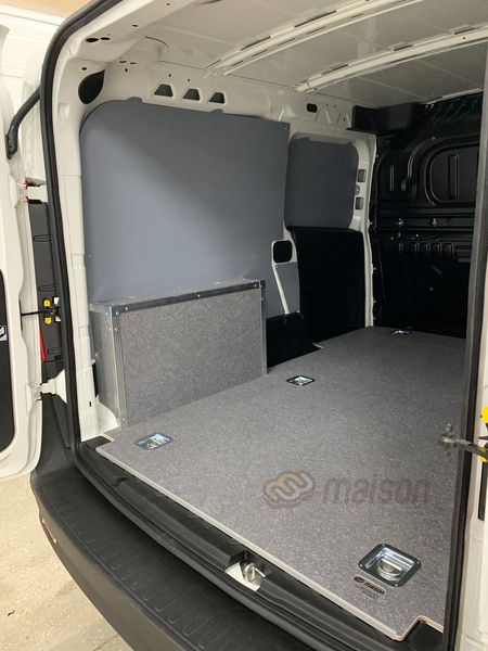 Пластикова обшивка стін фургона Doblo Cargo Maxi L2H1/H2 (колісна база 3105мм, довжина вантажного відсіку 2170мм)