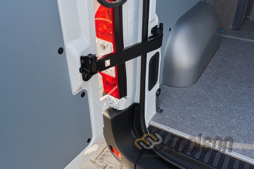 Накладки пластикові (HDPE) для захисту колісних арок (2 шт.) для Maison Master Crew Cab L2
