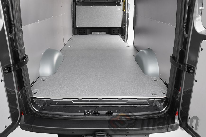Laminated plywood wall paneling TGE L4H3 (LR, RWD 4x4, wheelbase 4490mm, load length 4300mm), twin wheels, thickness 5mm