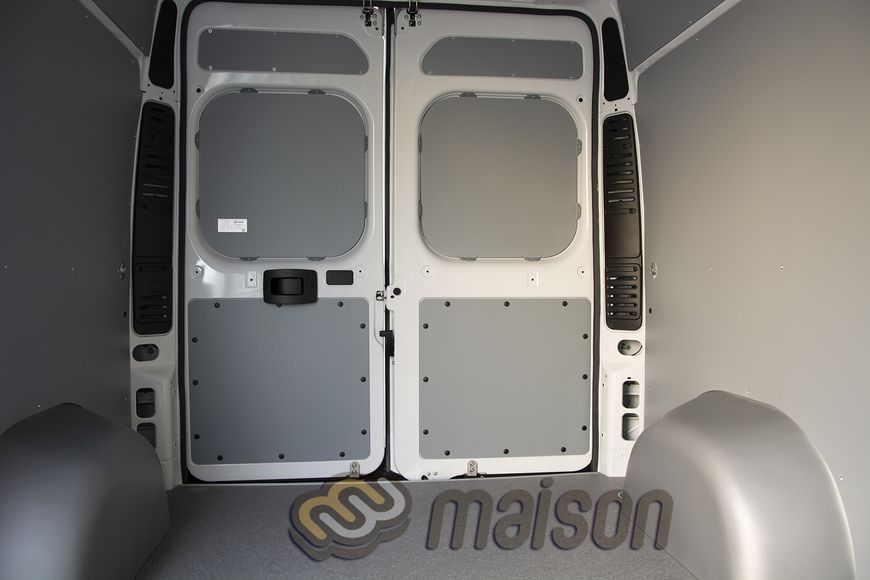 Пластикова обшивка стін фургона Movano L2H2 (колісна база 3450мм, довжина вантажного відсіку 3120мм)