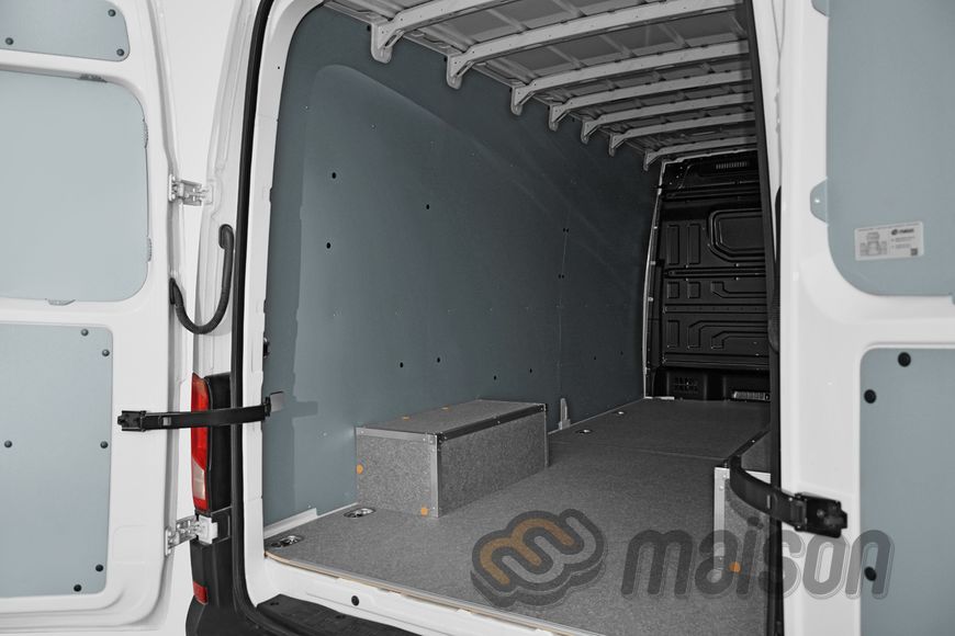 Пластикова обшивка стін фургона Crafter L4H3 (LR, задній/повний привід 4 х 4, довга колісна база 4490мм, довжина вантажного відсіку 4300мм), висота H3, спарені колеса