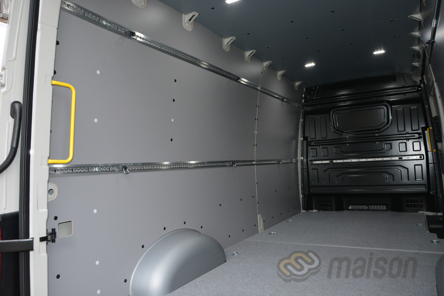 Фанерна обшивка стін фургона Crafter L4H3 (LR, передній привід, довга колісна база 4490мм, довжина вантажного відсіку 4300мм) ЛАМІНОВАНА, товщина 5 мм