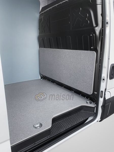 Фронтальна панель вантажного відсіку фургона Daily L3H2/H3 (довжина авто 6000мм, колісна база 3520мм зі звисом, довжина вантажного відсіку 3540мм, одинарні колеса)
