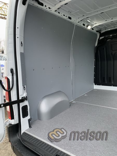 Пластикова обшивка стін фургона Master L2H2 (передній привід, колісна база 3682мм, довжина вантажного відсіку 3083мм)