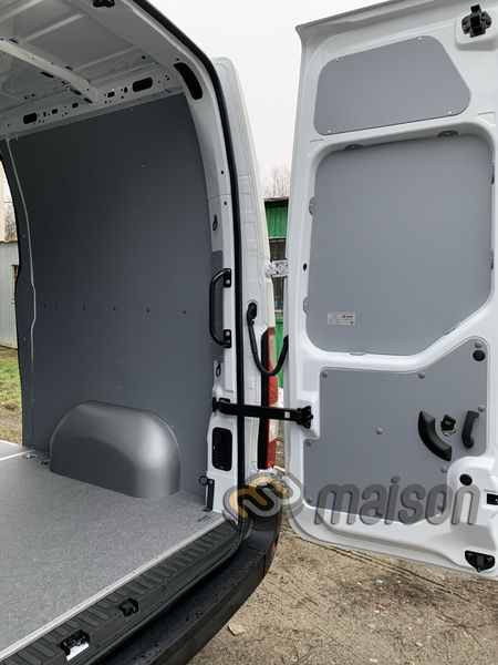 Пластикова обшивка стін фургона Master L2H2 (передній привід, колісна база 3682мм, довжина вантажного відсіку 3083мм)