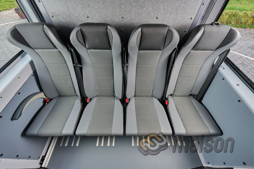 Пластикова обшивка стін передньої кабіни фургона Maison Jumper Crew Cab L4 (колісна база 4035мм, довжина вантажного відсіку 2900мм)