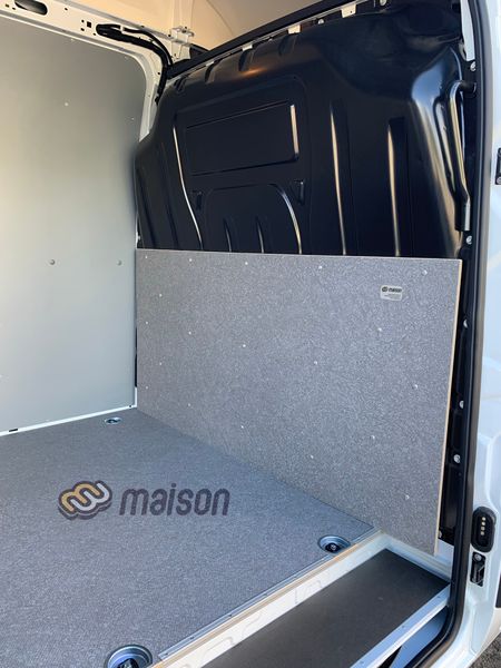 Фронтальна панель вантажного відсіку фургона Movano L4H2 (задній привід, колісна база 4332мм, довжина вантажного відсіку 4383мм), спарені колеса
