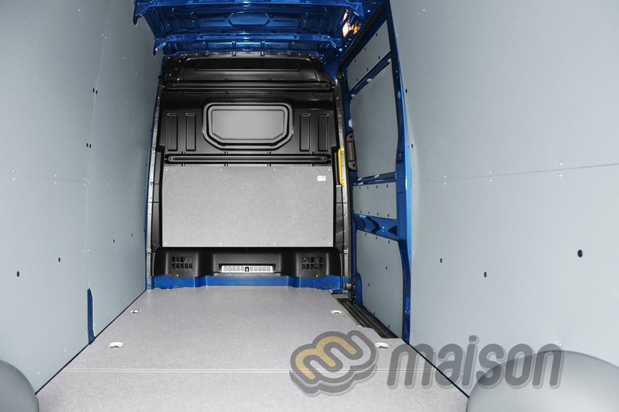 Фронтальна панель вантажного відсіку фургона Crafter L4H3 (LR, задній/повний привід 4 х 4, довга колісна база 4490мм, довжина вантажного відсіку 4300мм) висота Н3, спарені колеса