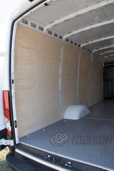 Фанерна обшивка стін фургона Daily L4H2/H3 (довжина авто 7170мм, колісна база 4100мм, довжина вантажного відсіку 4680мм, спарені колеса)