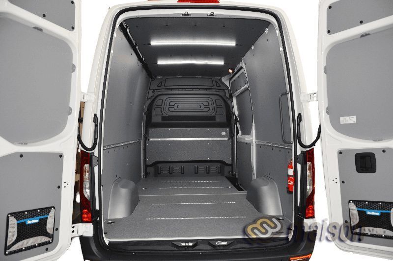 Flooring with lashing rails Sprinter new L4 extra long (RWD, wheelbase 4325mm, load length 4707mm), single wheel, cross