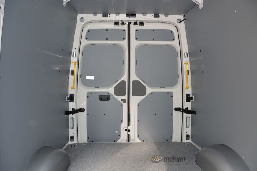 Plastic wall paneling TGE L3H2/H3 (wheelbase 3640mm, load length 3450mm)