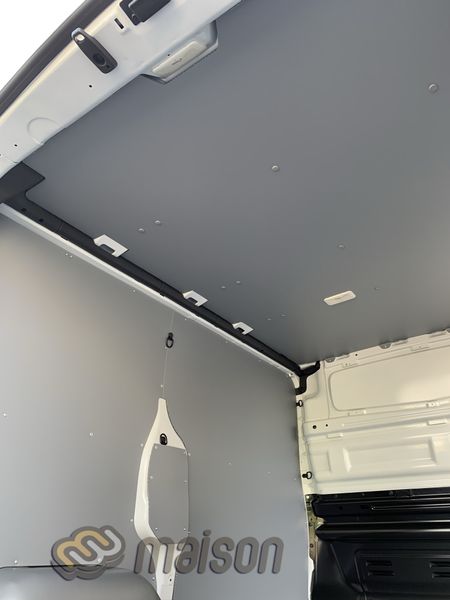 Ceiling Talento L1 (wheelbase 3098mm, load length 2537mm)