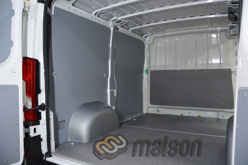 Пластикова обшивка стін фургона Movano L1 (колісна база 3000мм, довжина вантажного відсіку 2670мм)