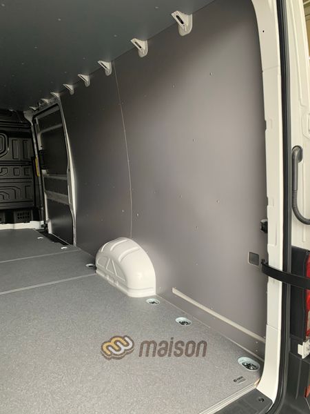 Фанерна обшивка стін фургона Crafter L5H3 (LR UH, передній привід, довга колісна база із заднім звисом 4490мм, довжина вантажного відсіку 4855мм) ЛАМІНОВАНА, товщина 5 мм, висота H3