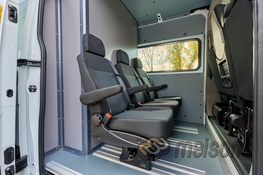 Plastic wall paneling of the front cabin of the Maison Master Crew Cab L2 (wheelbase 3682mm, load length 1850mm)