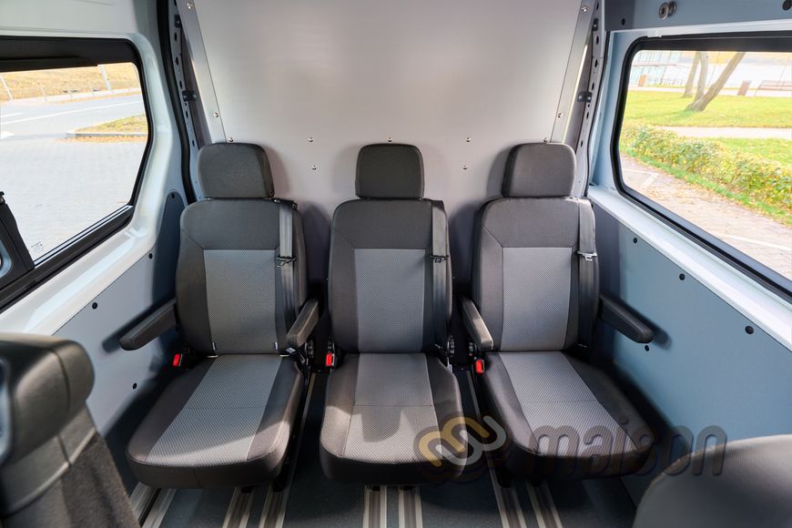 Plastic wall paneling of the front cabin of the Maison Master Crew Cab L2 (wheelbase 3682mm, load length 1850mm)