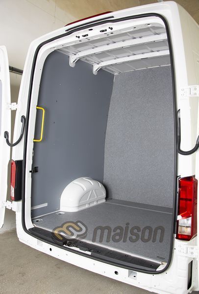 Separation devider TGE L4H3 (LR, RWD 4x4, wheelbase 4490mm, load length 4300mm), single wheel