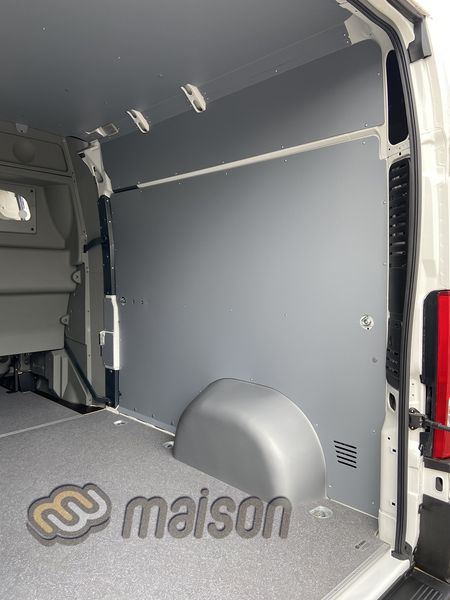 Пластикова обшивка стін фургона Jumper Crew Cab L3 (колісна база 4035мм, довжина вантажного відсіку 2375мм)