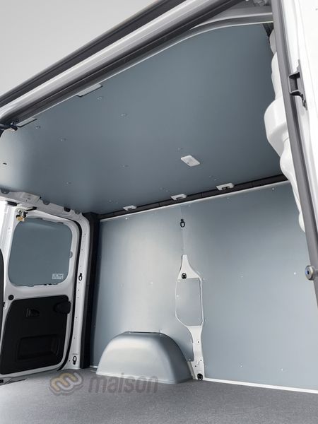 Пластикова обшивка стін фургона Trafic короткий L1 (колісна база 3098мм, довжина вантажного відсіку 2537мм)