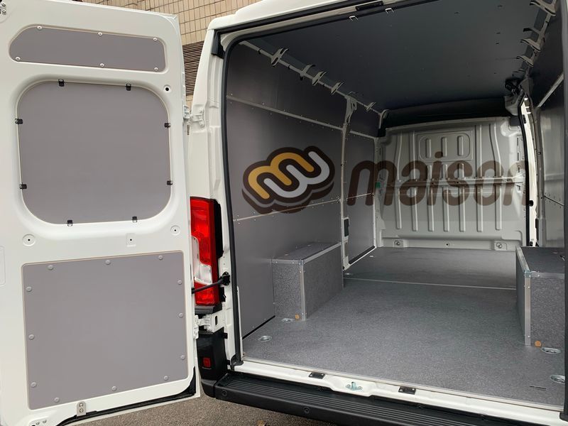 Laminated plywood wall paneling Boxer L4 Long (wheelbase 4035mm, load length 4070mm), thickness 5mm