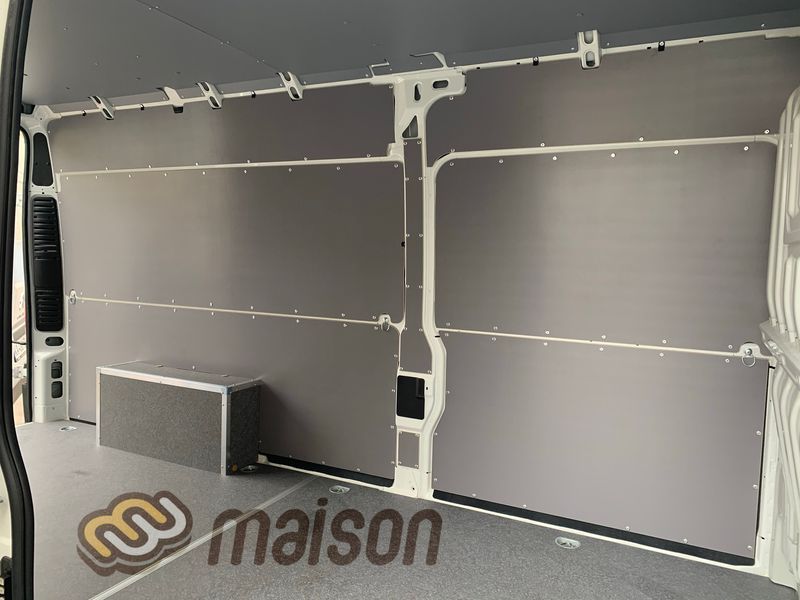 Laminated plywood wall paneling Boxer L4 Long (wheelbase 4035mm, load length 4070mm), thickness 5mm