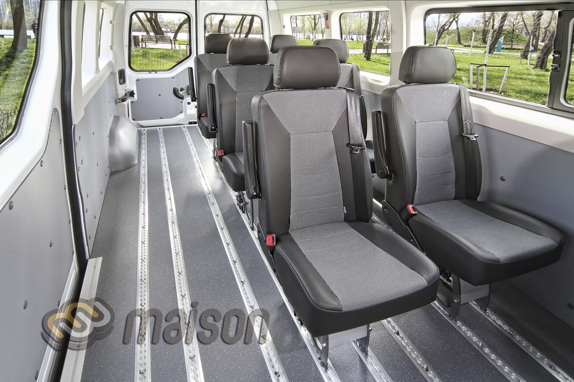 Варіанти розташування сидінь у пасажирському Renault Master L3