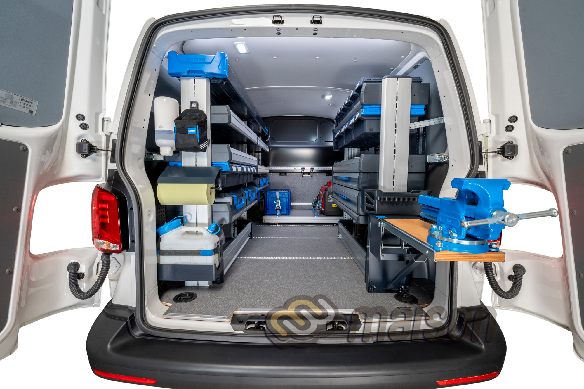 Облаштування VW Transporter T6.1 в мобільну майстерню стелажами Sortimo